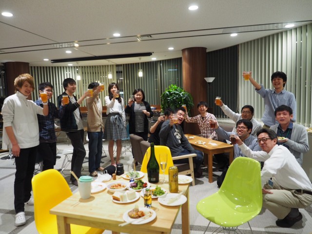 2016年度新入社員歓迎会を開催しました。